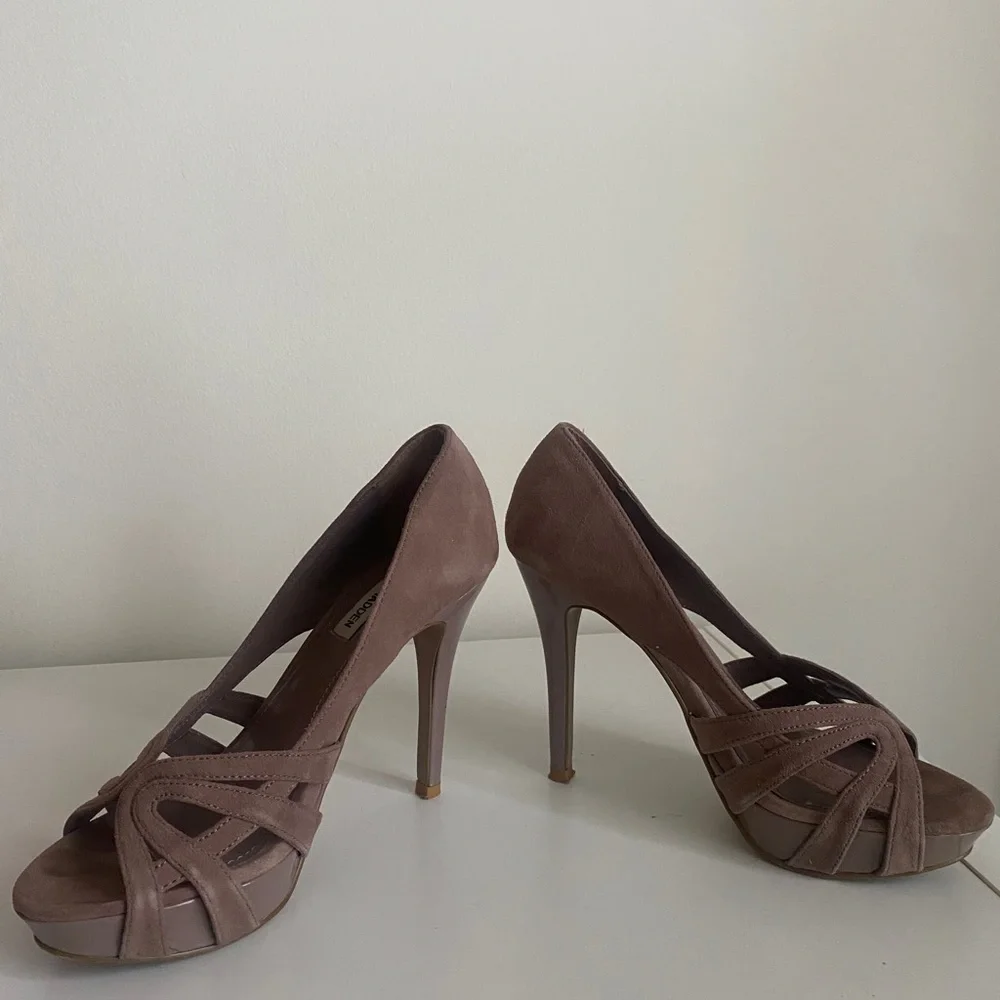 Steve Madden Loyyall Peep Toe Ultra High Heels Size 6.5 Blush Party Sexy Y2K - Picture 6 of 12
